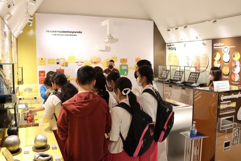 วันศุกร์ที่ 24 กุมภาพันธ์ 2566 คณะครูและนักเรียนชุมนุมธนาคารโรงเรียน โรงเรียนยุพราชวิทยาลัย เข้าเยี่ยมชมพิพิธภัณฑ์ธนารักษ์ จังหวัดเชียงใหม่