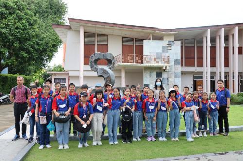 วันพฤหัสบดีที่ 7 กันยายน 2566 คณะครูและนักเรียน โรงเรียนอนุบาลเชียงใหม่ เข้าเยี่ยมชมพิพิธภัณฑ์ธนารักษ์ จังหวัดเชียงใหม่