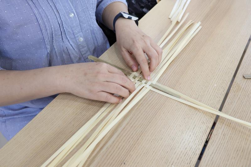 ภาพบรรยากาศนิทรรศการและกิจกรรมพิเศษ “การขัดสานไผ่” (Traditional Bamboo Weaving) ในเทศกาลงานออกแบบเชียงใหม่ (Chiang Mai Design Week) 2023 เมื่อวันที่ 5 ธันวาคม 2566