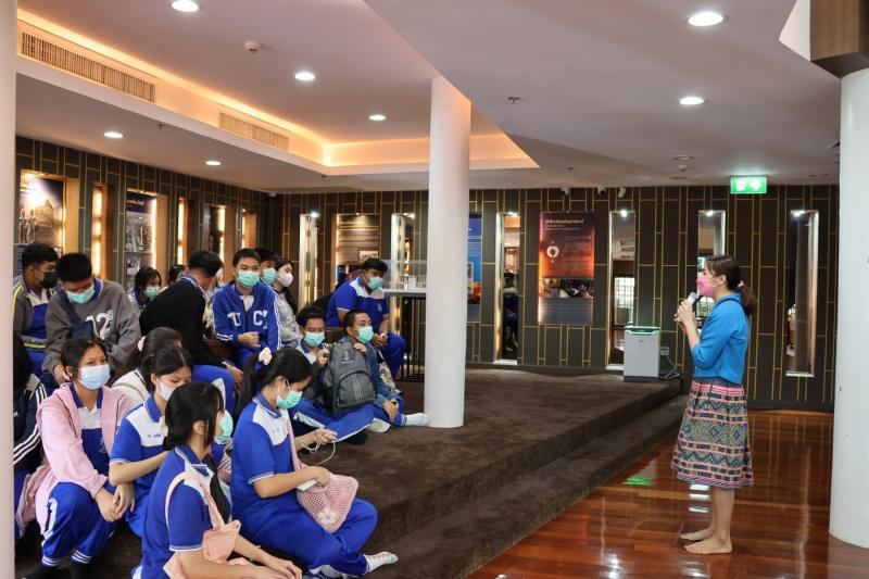 วันศุกร์ที่ 19 มกราคม 2567 คณะครูและนักเรียน โรงเรียนลำปางกัลยาณี จังหวัดลำปาง เข้าเยี่ยมชมพิพิธภัณฑ์ธนารักษ์ จังหวัดเชียงใหม่